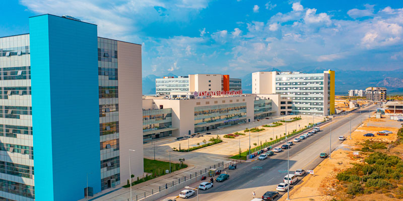 Antalya Şehir Hastanesi Çevre Düzenleme, Altyapı ve Müteferrik İşler Yapım İşi’nin sözleşmesi 11 Mayıs 2023 tarihinde imzalanmıştır.